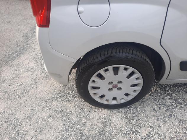 FIAT QUBO 1.4 8V 77 CV Dynamic Natural Power - Foto 9