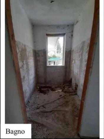 Immobile in asta di 1500 m² con più di 5 locali e box auto in vendita a Caltrano - Foto 7