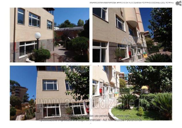 IMMOBILI-ALTRA CATEGORIA-Viale Manzoni, 59 - Foto 9