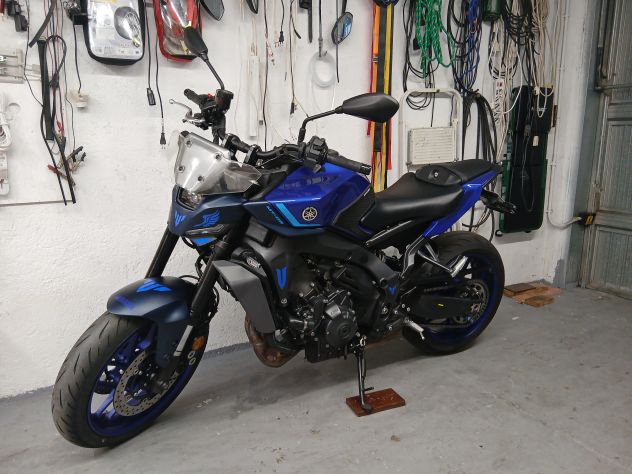 Yamaha mt 09 Y-AMT 2025