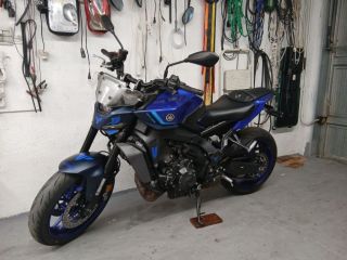 Yamaha mt 09 Y-AMT 2025