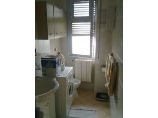 AMPIA CAMERA SINGOLA IN ZONA SERVITISSIMA