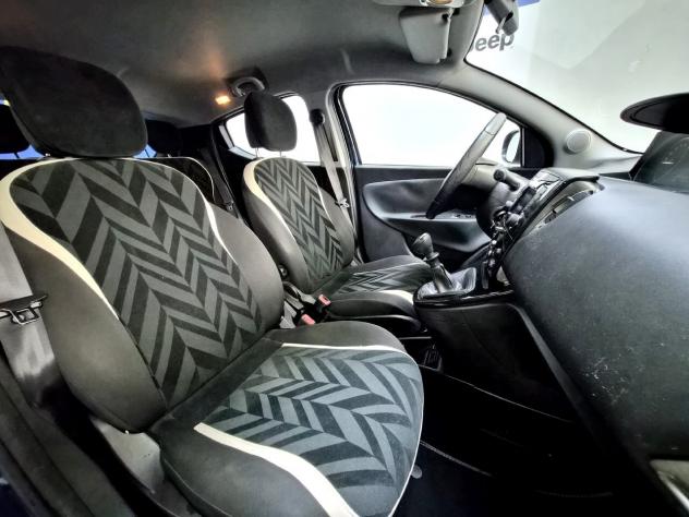 Lancia Ypsilon 1.2 Gold - Foto 8