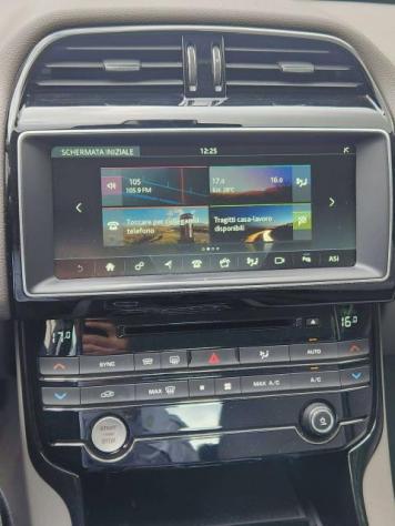 Jaguar XE 2.0d Prestige awd 180cv auto - Foto 5