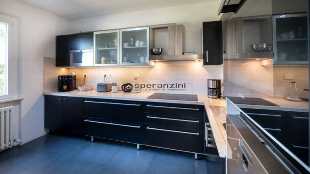 PRELATO: Un gioiello a fano, zona prelato: villa con anima e lusso contemporaneo.
in località prelato di fano, in una delle zone collinari più esclusi - Foto 11