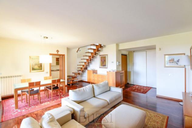 Attico / Mansarda di 216 m² con 4 locali e box auto in vendita a Seregno - Foto 5