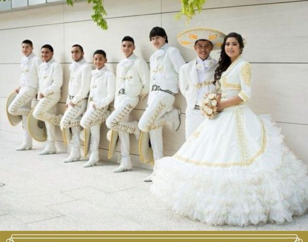 spettacolo ECUATORIANO Quinceañera