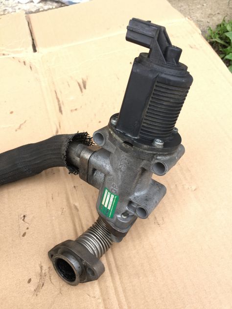Valvola EGR PIERBURG Completa FIAT Sedici 1.9 TD MJT 4x4 - Foto 4