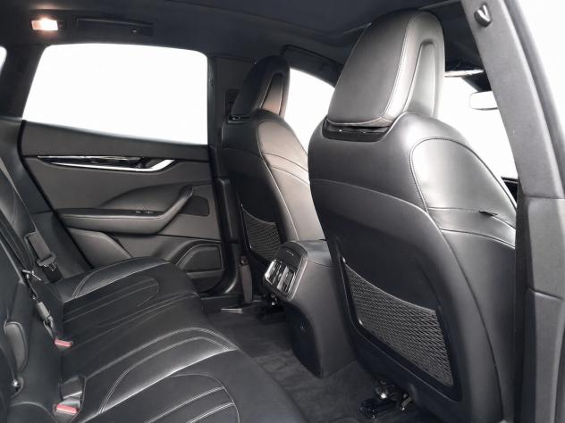 Maserati Levante V6 Diesel 275 CV AWD - Foto 8