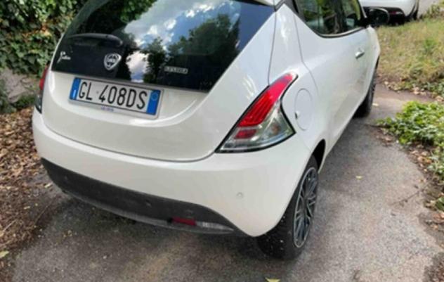 Lancia Ypsilon 1.0 FireFly 5 porte S&S Hybrid Gold - Foto 4