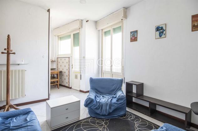 Appartamento con balcone e garage libero ed abitabile - Foto 5