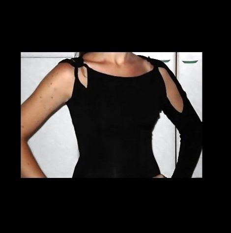 TOP *PHARD* AD INTRECCI SU SPALLE E SPACCO SU MANICA ***NUOVO***