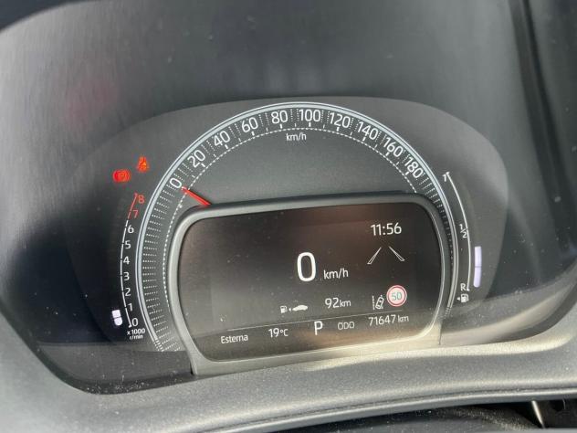 Toyota Aygo X 1.0B (72 CV) Lounge S-CVT - Foto 9