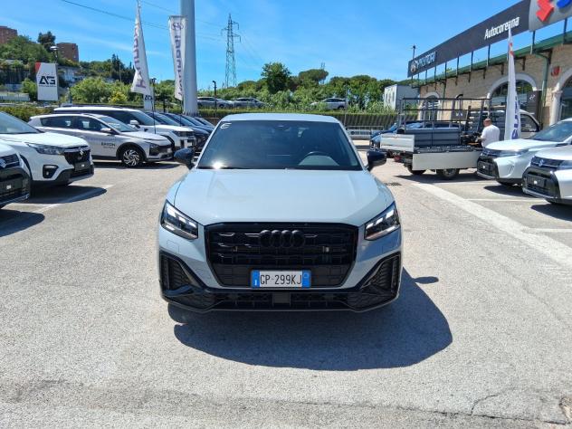 Audi Q2 2.0 35 TDI Identity BLACK S TRONIC-Ufficiale solo km. 42.827 - Foto 2