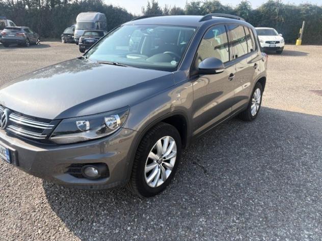 Volkswagen Tiguan 2.0 TDI 140 CV 4MOTION Sport & Style - Foto 9