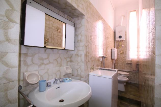 Stanza in appartamento in affitto a Milano - Foto 10