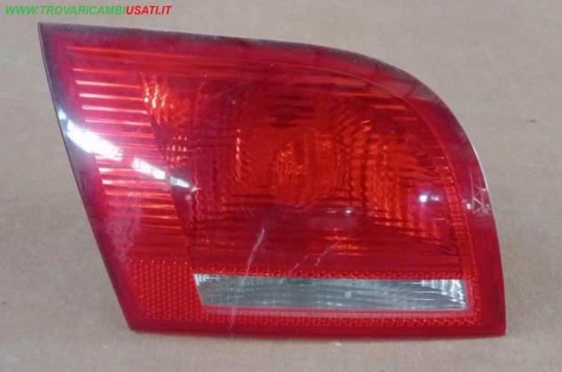 FANALE POST.S.(parte int.) 8P4945093B 999-U65706 Parti elettriche  Fanaleria  Fanali  Fanale post. sx. AUDI - A3 SPORTBACK - 2004  2008