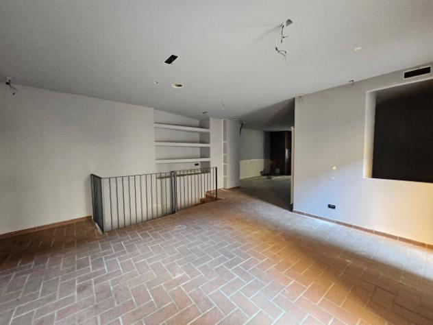 Immobile di 280 m² con 3 locali in affitto a Clusone - Foto 6