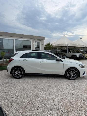 MERCEDES - Classe A - A 180 d Premium - Foto 7