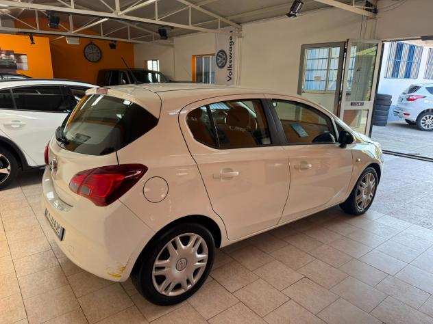 Opel Corsa 1.2 5 porte - Foto 4