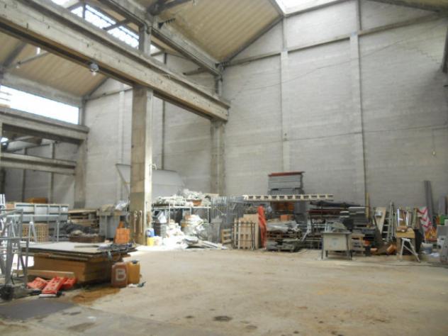 Immobile di 932 m² con 2 locali in vendita a Pogliano Milanese - Foto 4