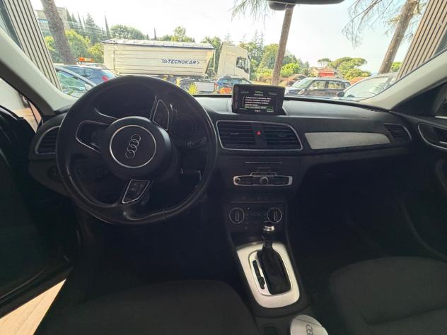 Audi Q3 2.0 TDI 120 CV S tronic Business - Foto 6