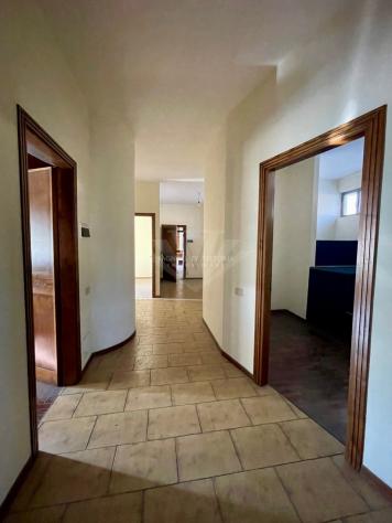 APPARTAMENTO di 9 vani e di 270 mq (PIETRASANTA - Pietrasanta adiacenze centro) rif. 300 - Foto 14