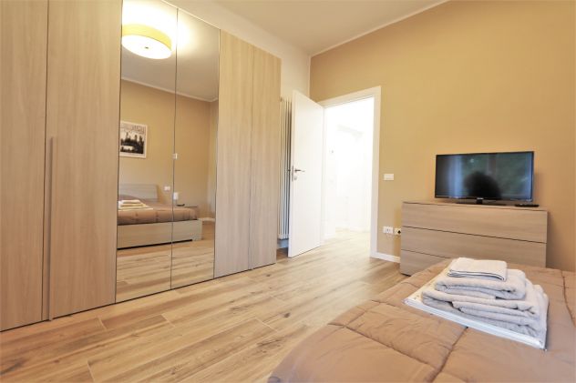 OFFRO CAMERA IN AFFITTO LETTO MATRIMONIALE USO SINGOLA - Foto 10