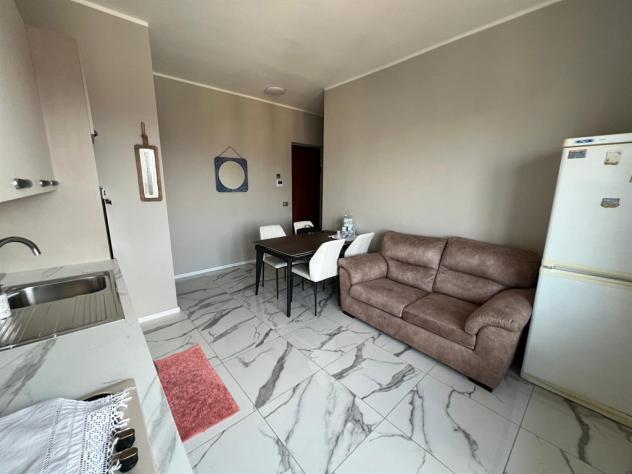 Trilocale in affitto ristrutturato e arredato - Foto 4