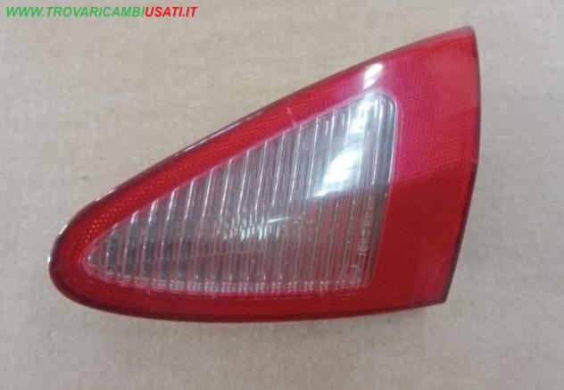 FANALE POST.D.(parte int.)  Parti elettriche  Fanaleria  Fanali  Fanale int. post. d ALFA ROMEO - 147 - 01-08-2000 - 01-10-2004, ALFA ROMEO - 14