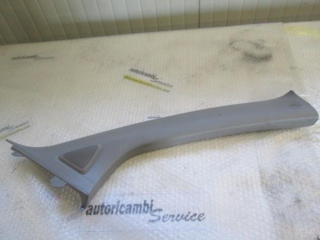 6221152130 RIVESTIMENTO INTERNO MONTANTE ANTERIORE DESTRO TOYOTA YARIS 1.0 B 51KW 5M 3P (2007) RICAMBIO USATO
