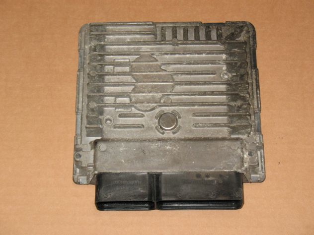 03L906023E ECU CENTRALINA GOLF POLO 1.6 PCR2.1 PCR21 HW13 5WP42841AA