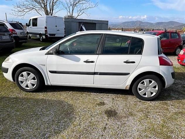 RENAULT - Mégane - 1.4 16V 5p. Confort Authentique - Foto 7