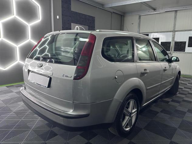 Ford Focus 1.6 TDCi (90CV) S.W. - Foto 7