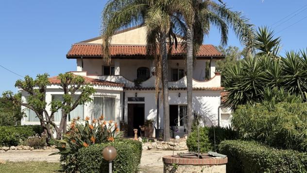 casa indipendente in vendita a Siracusa in zona Centro Città