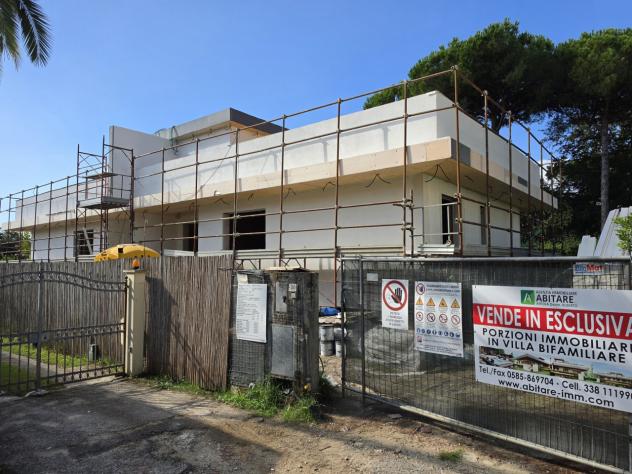 CINQUALE, vendesi in esclusiva di vendita 2 villette indipendenti e affiancate di nuova costruzione (bioedilizia) con giardino, terrazza e solarium: s - Foto 2