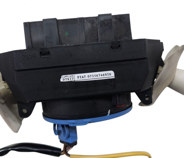 SUPPORTO RADIATORE IN PLASTICA AUDI Q3 Serie (F3B) 5Q0121367G DTS Diesel 2000 (18) - Foto 3