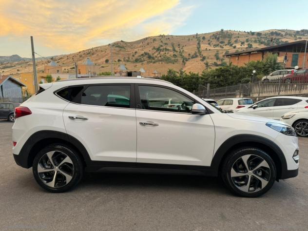 HYUNDAI Tucson 1.7 CRDi Sound Edition - Foto 4