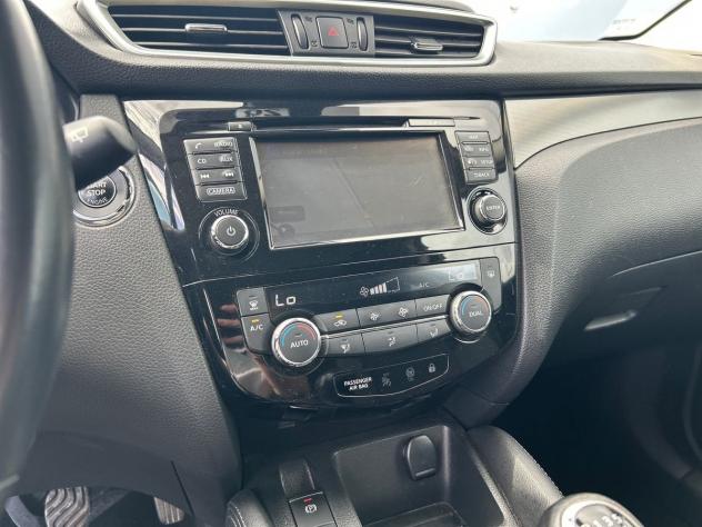 Nissan Qashqai II 2017 1.5 dci N-Connecta 115cv - Foto 9
