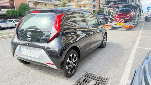 Toyota Aygo Connect 1.0 VVT-i 72 CV 5 porte x-play LED NAVI KAMERA CERCHI 16 PDC BLUETOOTH - Foto 5