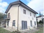 SOLUZIONE INDIPENDENTE CON 7.260 MQ DI TERRENO  AMPI SPAZI E PRIVACY