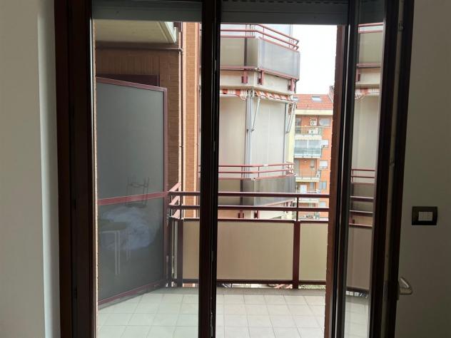 Adiacenze piazza Carducci via Cellini in stabile recente piano alto trilocale - Foto 19