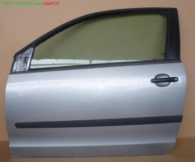 PORTA S. ARGENTO C/ALZ. E SERR.  Carrozzeria  Lamierati esterni  Porte  Porta ant. sx. VOLKSWAGEN - POLO - 01-05-2005 - 01-08-2009