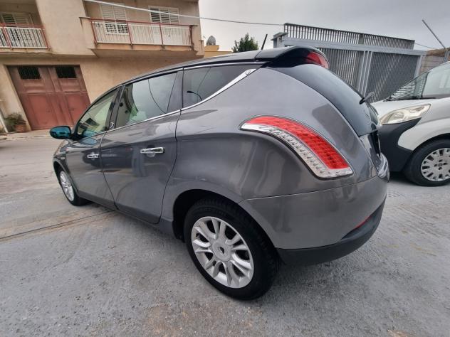 Lancia Delta 1.6 MJT DPF Argento - Foto 2