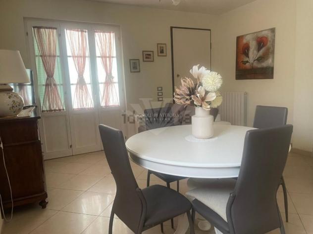 VILLA di 10 vani e di 160 mq (PIETRASANTA) rif. 554/VE - Foto 16