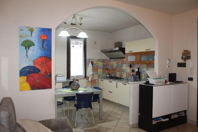 Villetta a schiera angolare in vendita a Ponticelli - Santa Maria a Monte 82 mq Rif: 1444395 - Foto 2