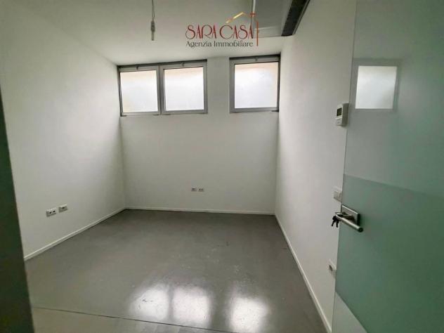 Ampio locale commerciale all'interno del Centro Marconi - Foto 6