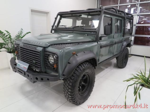 LAND ROVER Defender 110 2.4 TD4 Station Wagon Autocarro 5 Posti rif. 23230656
