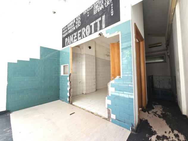 1 Vetrina in affitto a Roma - Foto 9