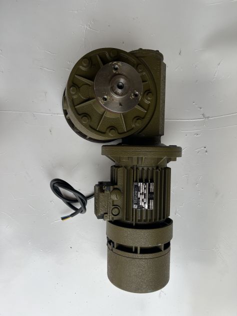 Motoriduttore MGM autofrenante Hp 0,75 + Riduttore Ortogonale Bonfiglioli